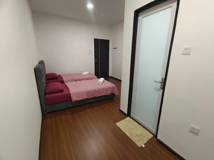 Sakura Homestay 5 Bedrooms - Spring Lopeng 14 Pax มีรี ภายนอก รูปภาพ